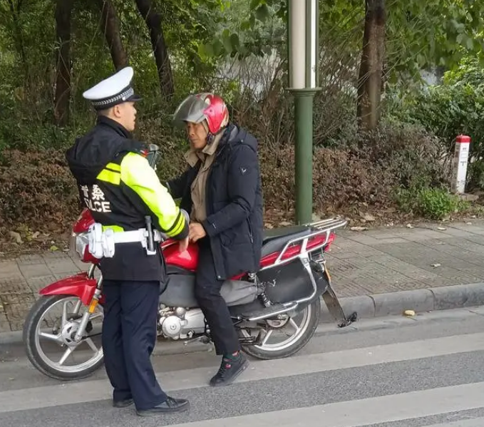 查處酒駕，只為大家的出行保駕護航